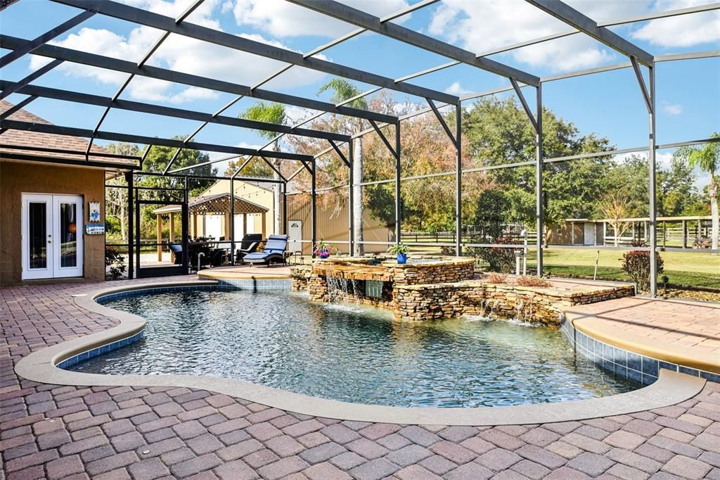 For Sale: $1,095,000 (4 beds, 3 baths, 2980 Square Feet)