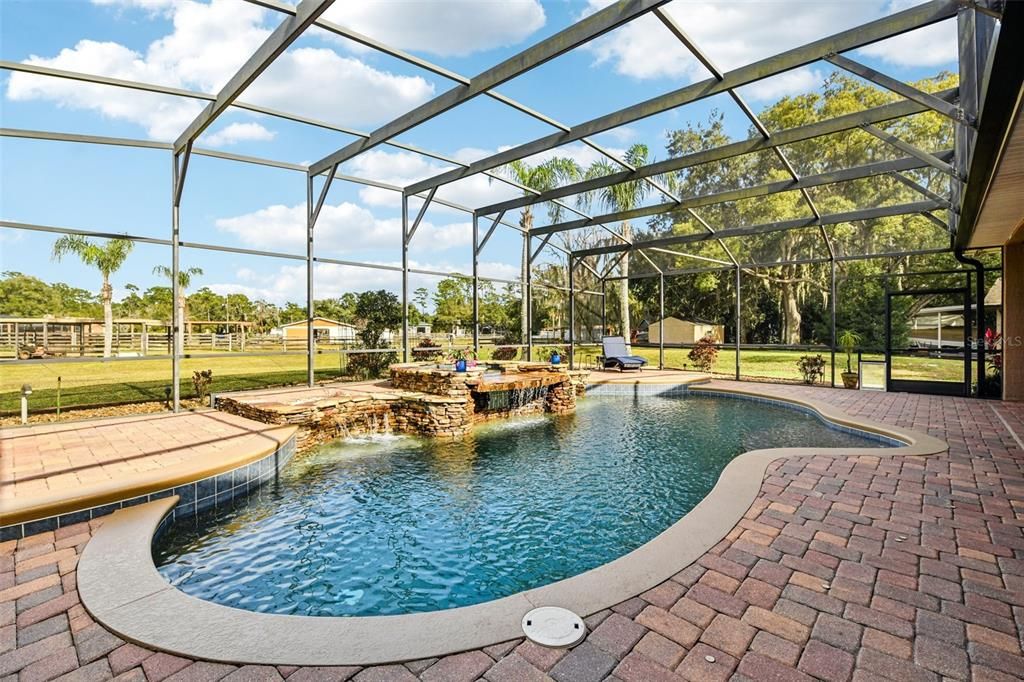 For Sale: $1,095,000 (4 beds, 3 baths, 2980 Square Feet)