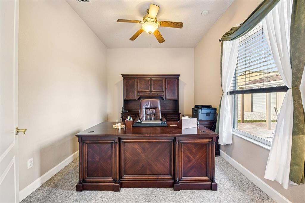 For Sale: $1,095,000 (4 beds, 3 baths, 2980 Square Feet)