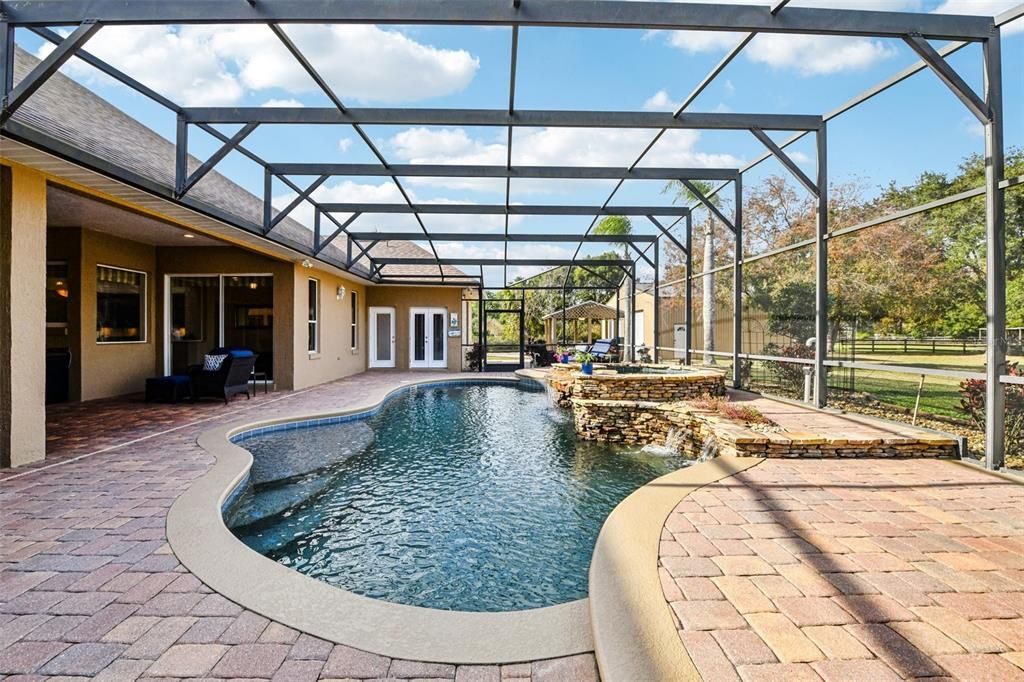 For Sale: $1,095,000 (4 beds, 3 baths, 2980 Square Feet)