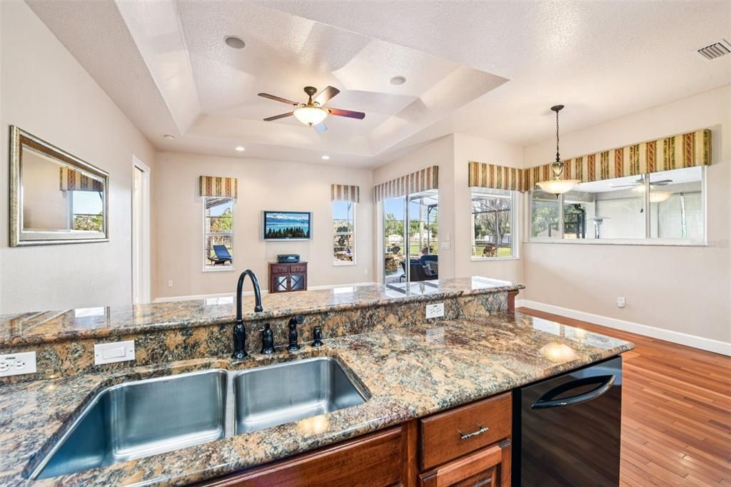 For Sale: $1,095,000 (4 beds, 3 baths, 2980 Square Feet)