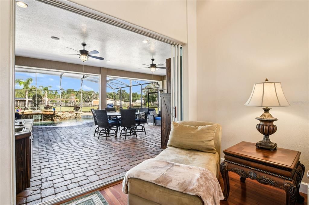 For Sale: $1,095,000 (4 beds, 3 baths, 2980 Square Feet)