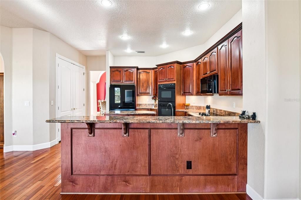 For Sale: $1,095,000 (4 beds, 3 baths, 2980 Square Feet)