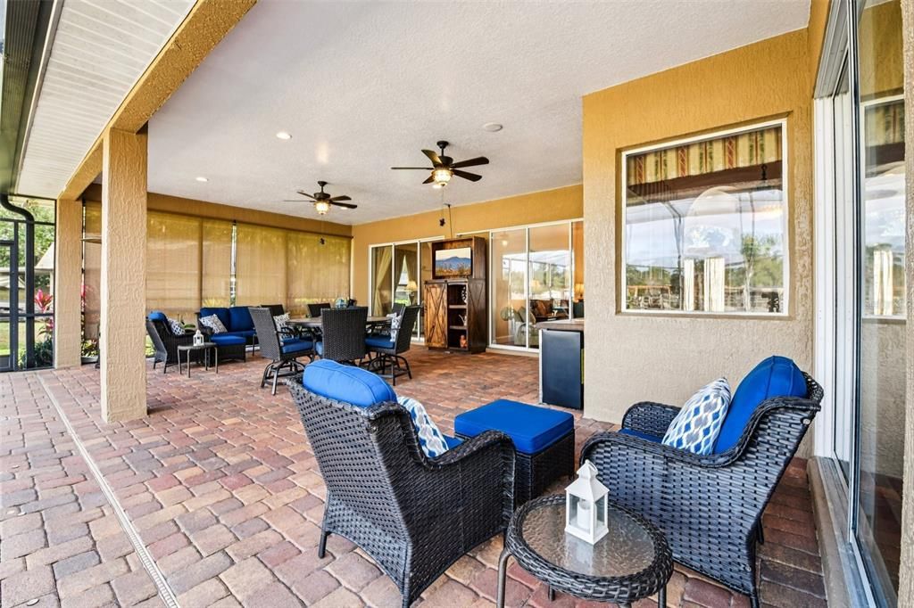 For Sale: $1,095,000 (4 beds, 3 baths, 2980 Square Feet)