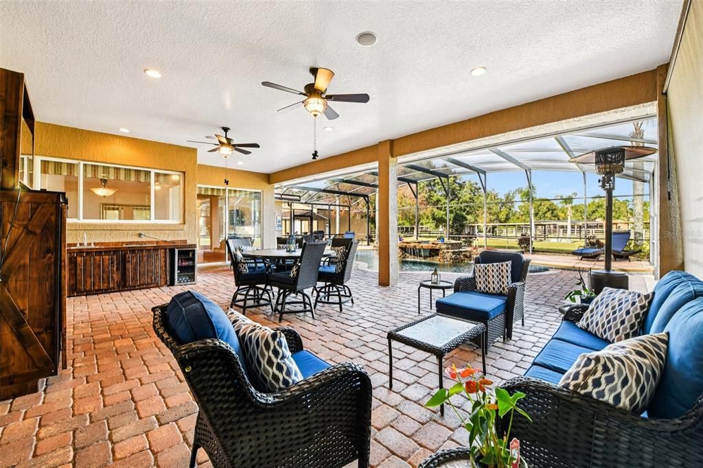 For Sale: $1,095,000 (4 beds, 3 baths, 2980 Square Feet)