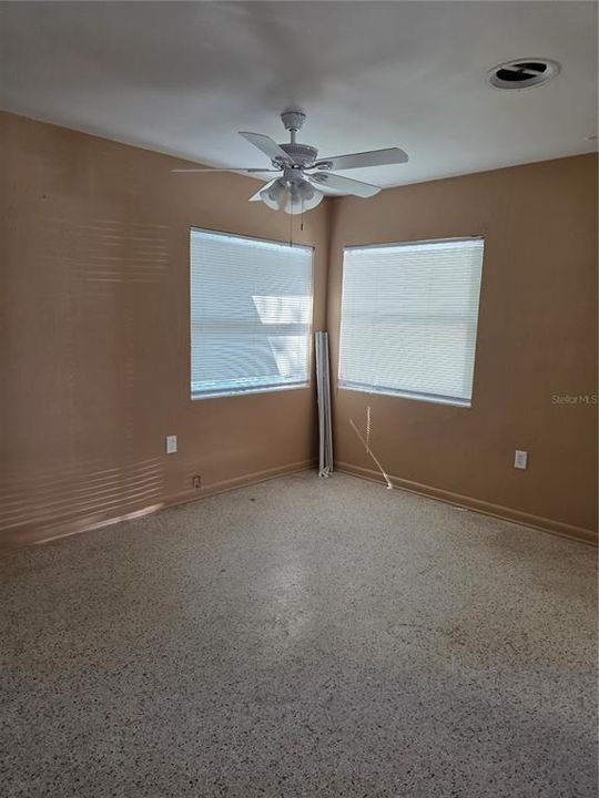 En Renta: $2,000 (3 camas, 2 baños, 1445 Pies cuadrados)