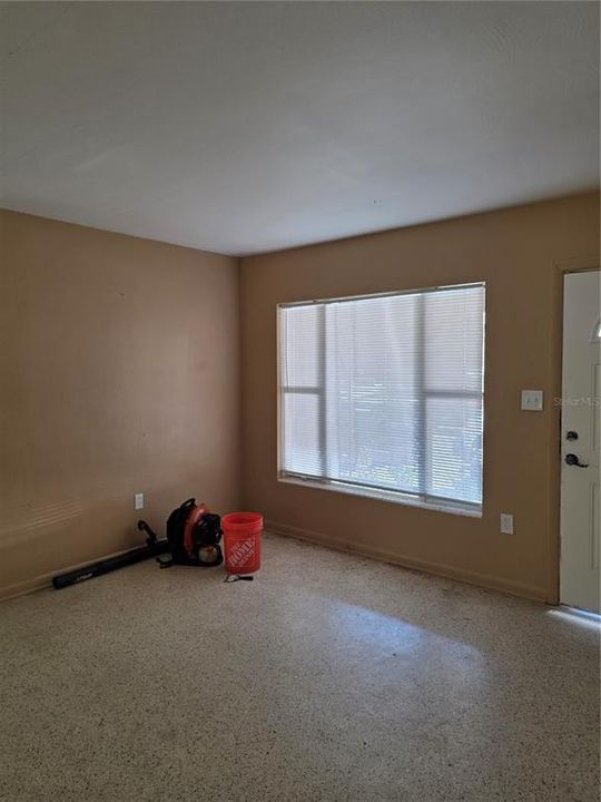 En Renta: $2,000 (3 camas, 2 baños, 1445 Pies cuadrados)