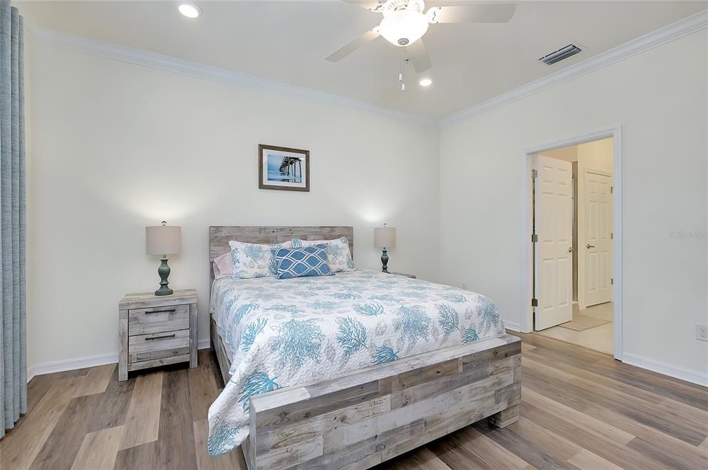 En Venta: $359,900 (3 camas, 2 baños, 1998 Pies cuadrados)