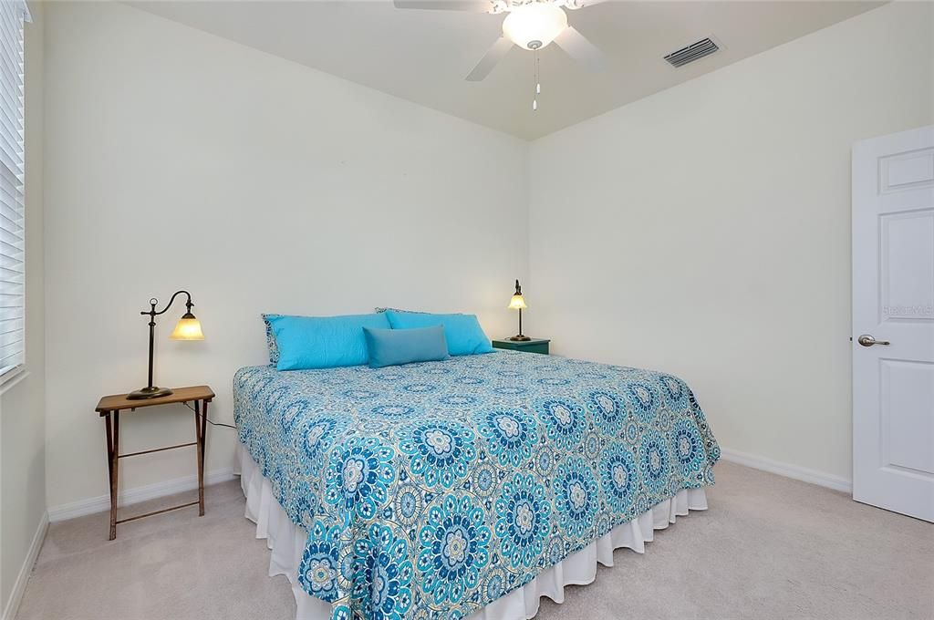 En Venta: $359,900 (3 camas, 2 baños, 1998 Pies cuadrados)