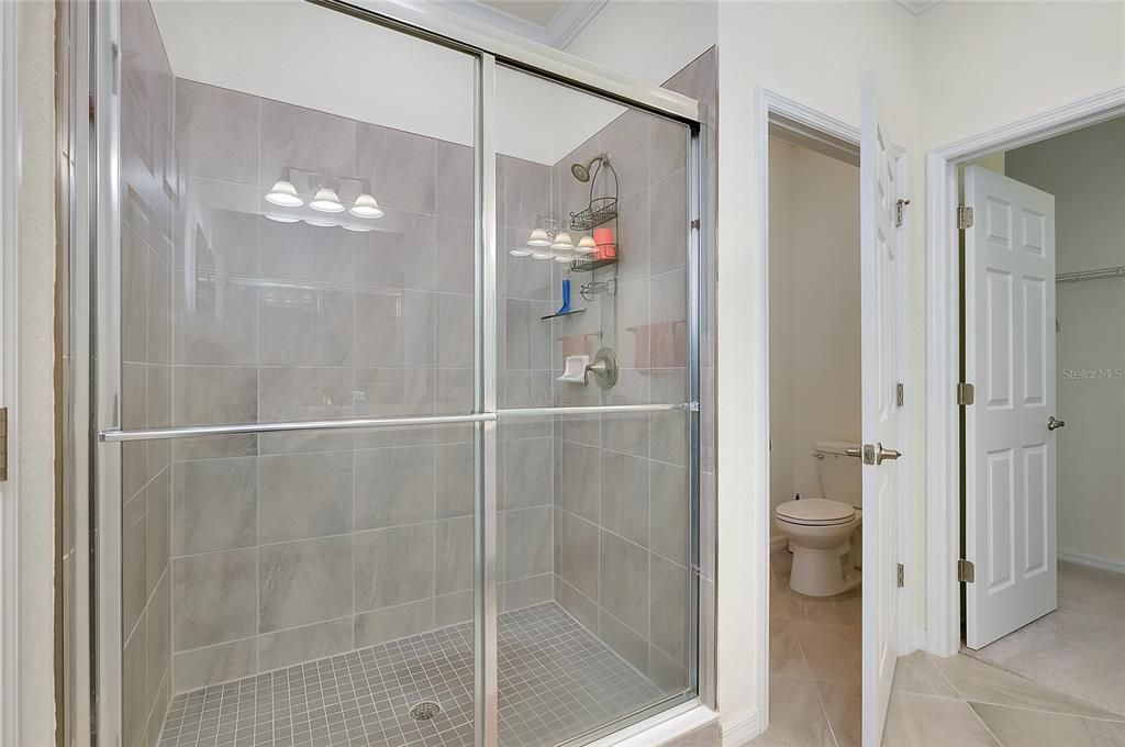 En Venta: $359,900 (3 camas, 2 baños, 1998 Pies cuadrados)