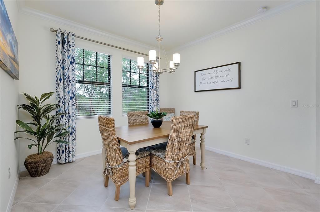 En Venta: $359,900 (3 camas, 2 baños, 1998 Pies cuadrados)