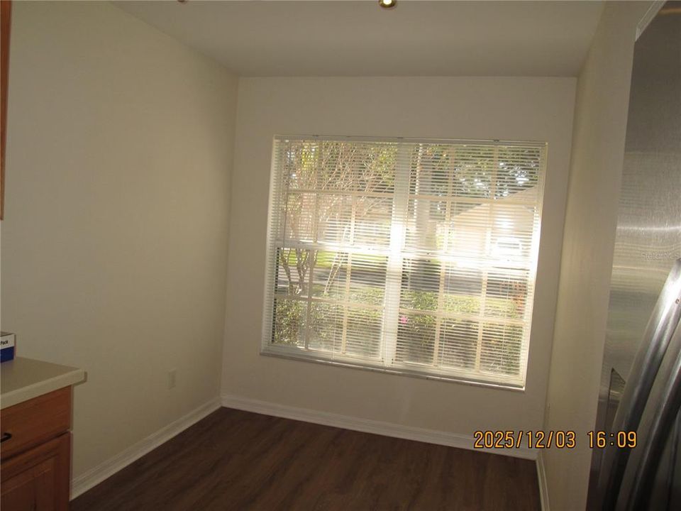 出租: $2,200 (2 贝兹, 2 浴室, 1359 平方英尺)