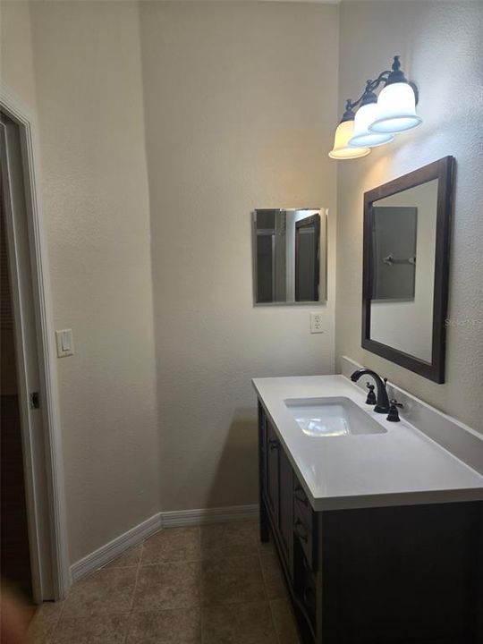 En Renta: $1,799 (2 camas, 2 baños, 1076 Pies cuadrados)