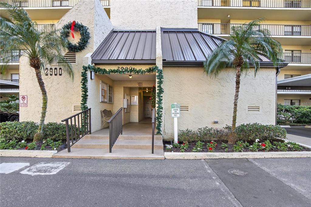 For Rent: $1,799 (2 beds, 2 baths, 1070 Square Feet)