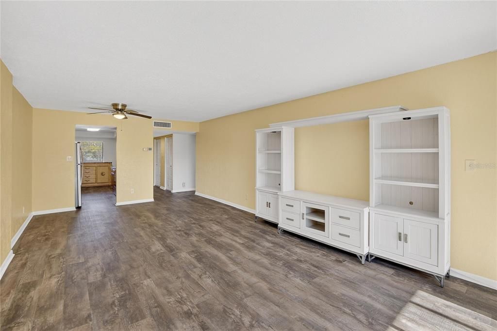 For Rent: $1,799 (2 beds, 2 baths, 1070 Square Feet)