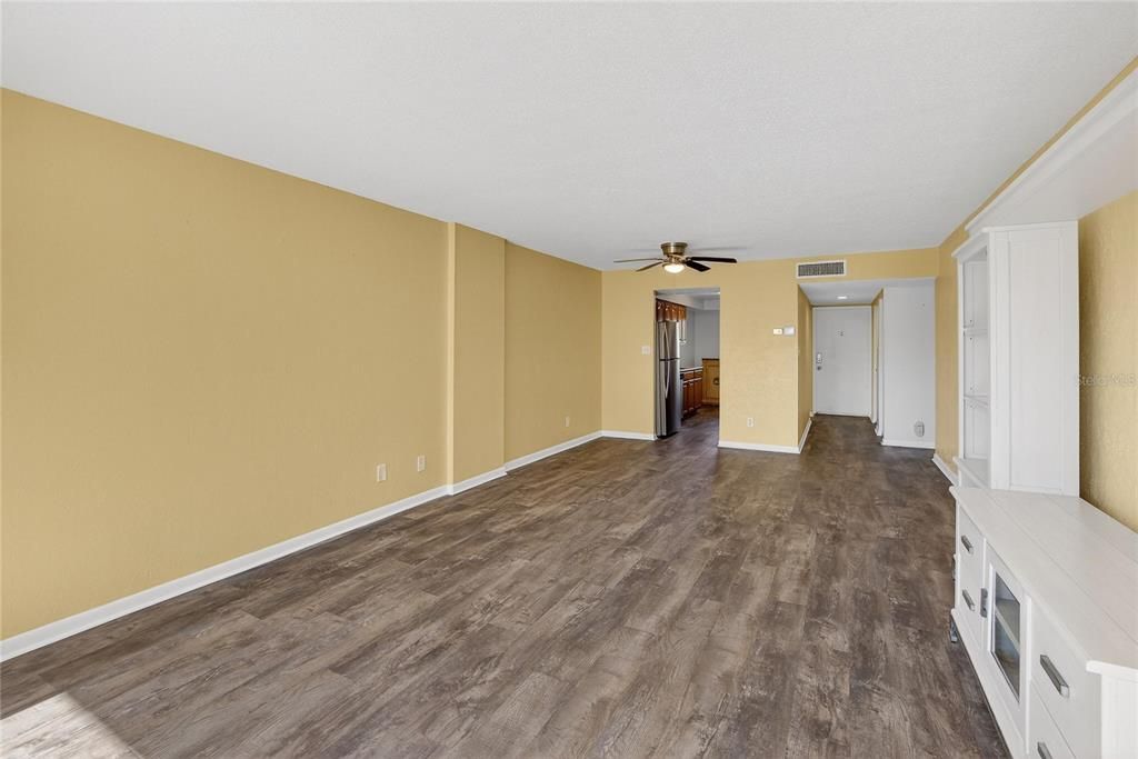 For Rent: $1,799 (2 beds, 2 baths, 1070 Square Feet)