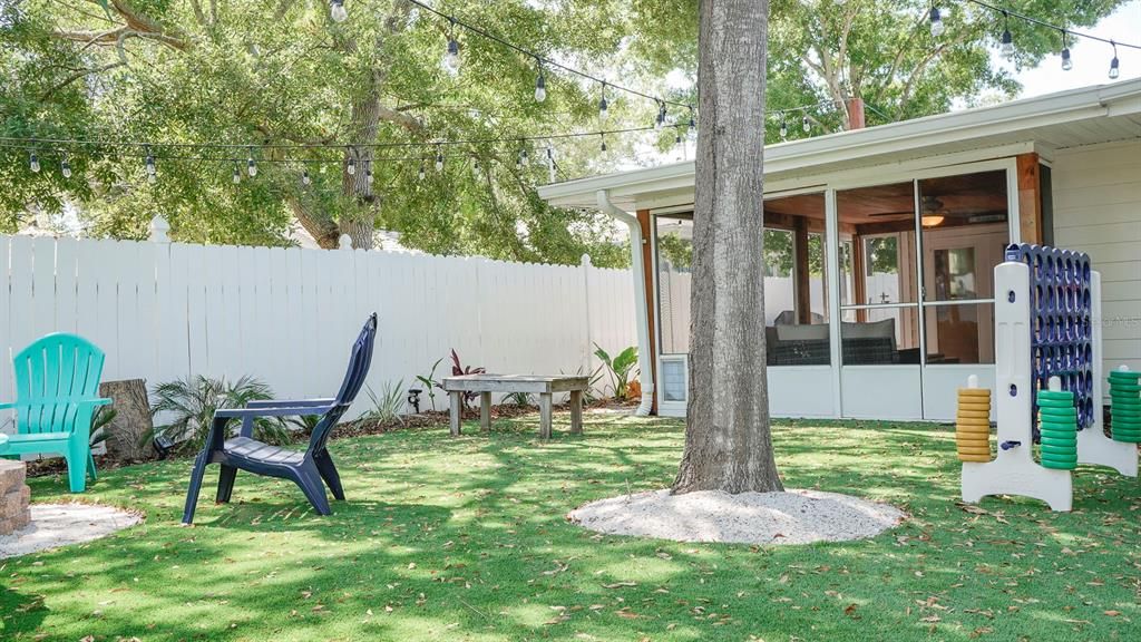 出租: $4,000 (3 贝兹, 2 浴室, 1596 平方英尺)