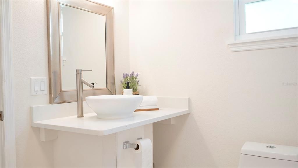 出租: $4,000 (3 贝兹, 2 浴室, 1596 平方英尺)