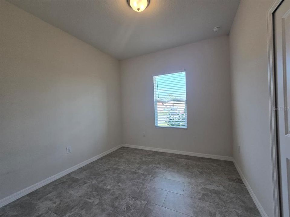 For Rent: $1,700 (3 beds, 2 baths, 1230.5 Square Feet)