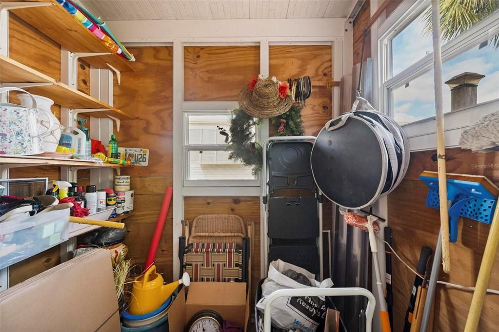 For Sale: $180,000 (3 beds, 2 baths, 1296 Square Feet)