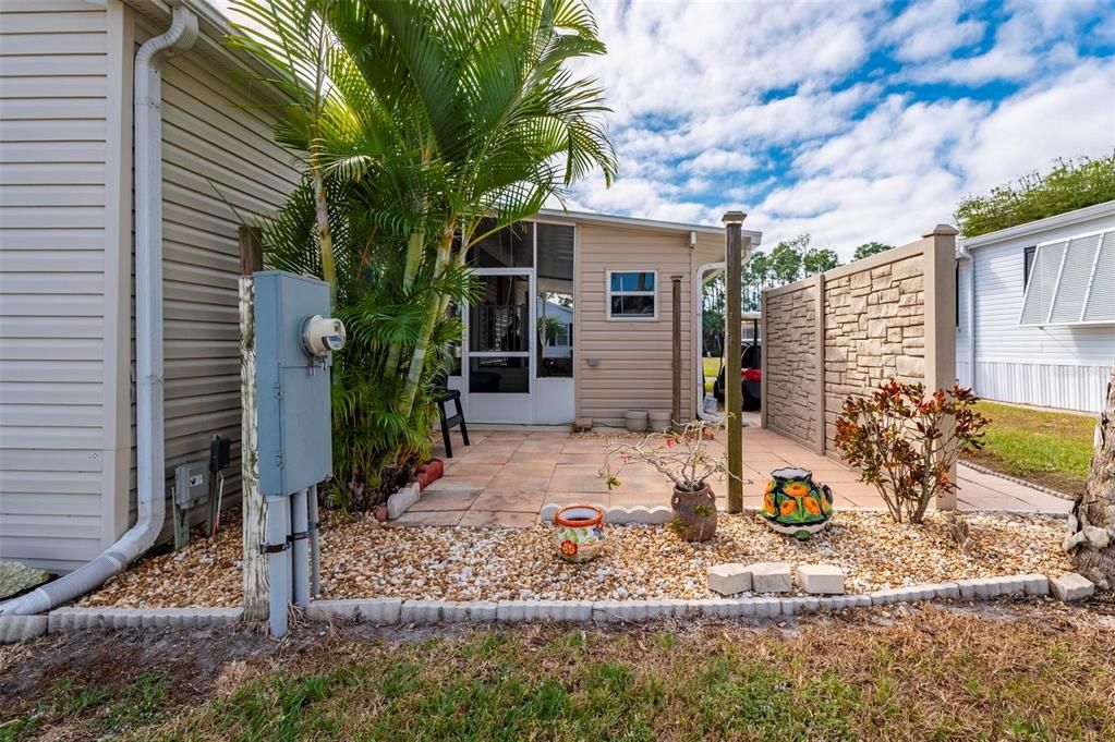 For Sale: $180,000 (3 beds, 2 baths, 1296 Square Feet)