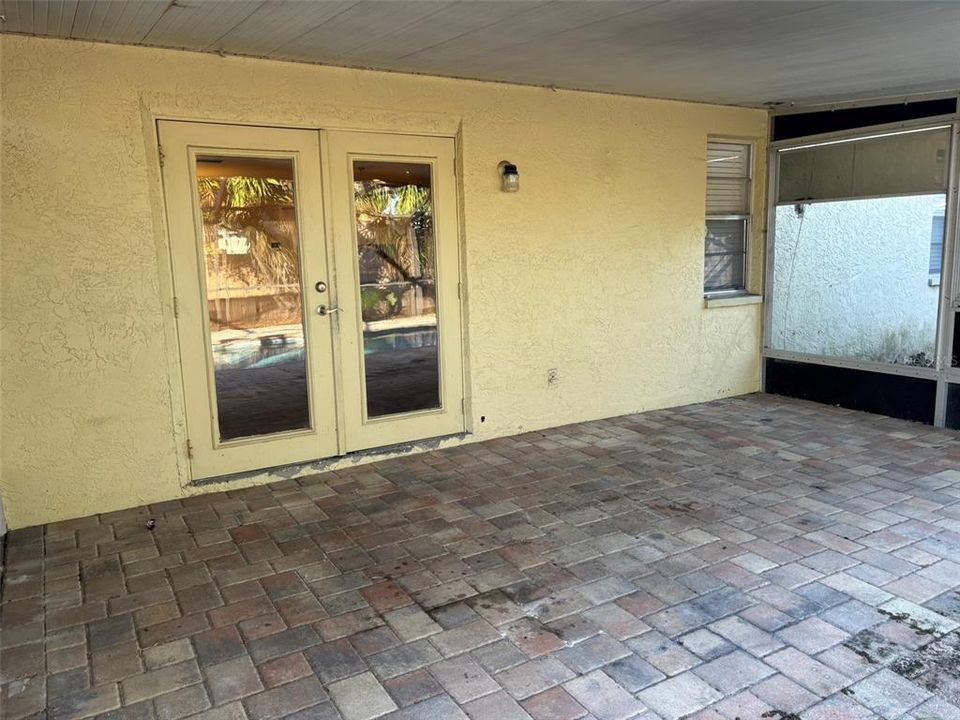 En Venta: $419,000 (3 camas, 2 baños, 1383 Pies cuadrados)