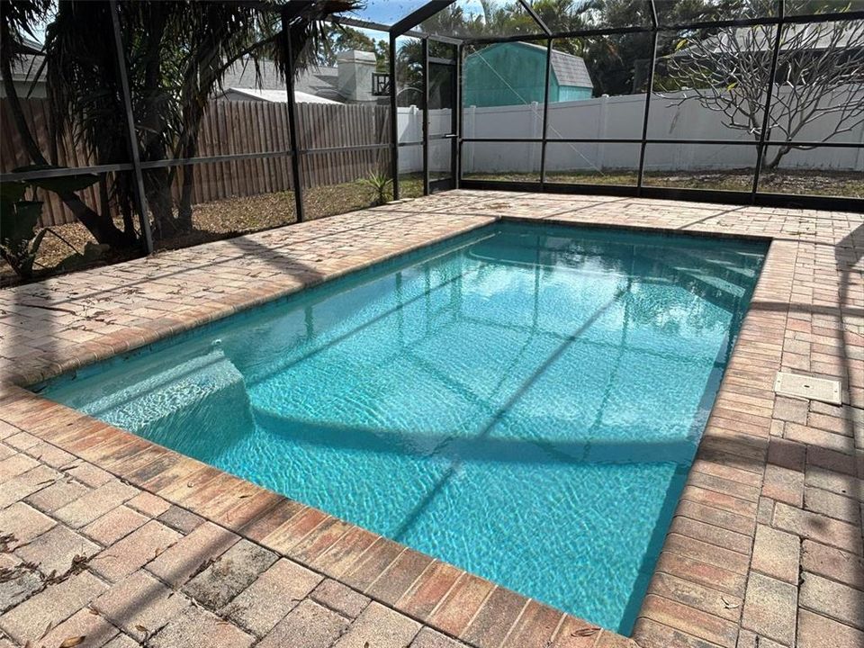 En Venta: $419,000 (3 camas, 2 baños, 1383 Pies cuadrados)