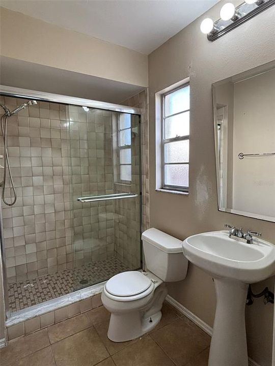 En Venta: $419,000 (3 camas, 2 baños, 1383 Pies cuadrados)