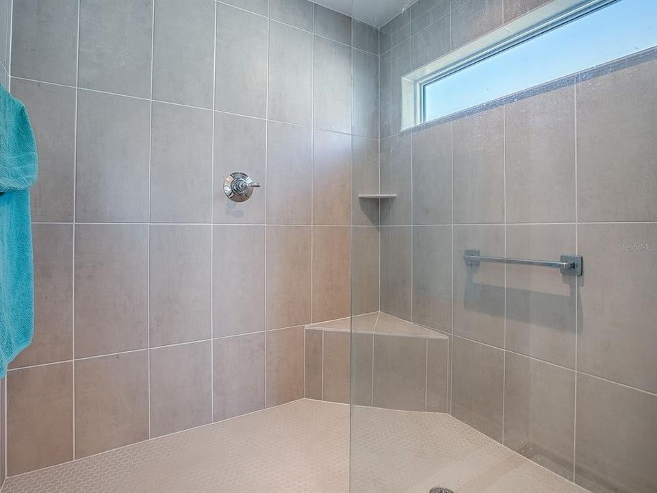 На продажу: $438,900 (3 спален, 2 ванн, 1497 Квадратных фут)