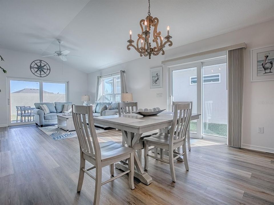 На продажу: $438,900 (3 спален, 2 ванн, 1497 Квадратных фут)