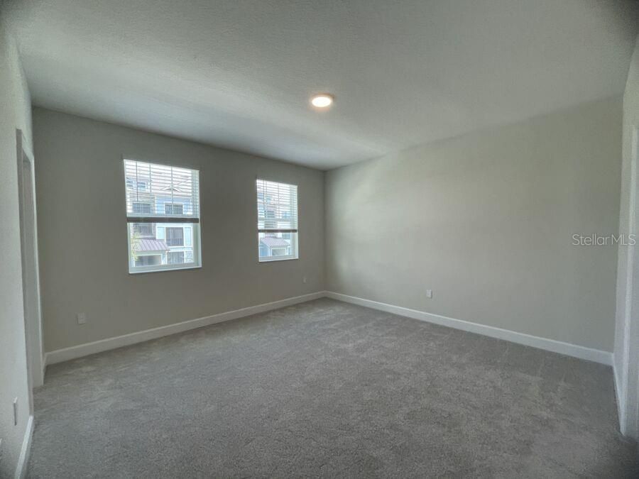 For Rent: $3,250 (3 beds, 2 baths, 1850 Square Feet)