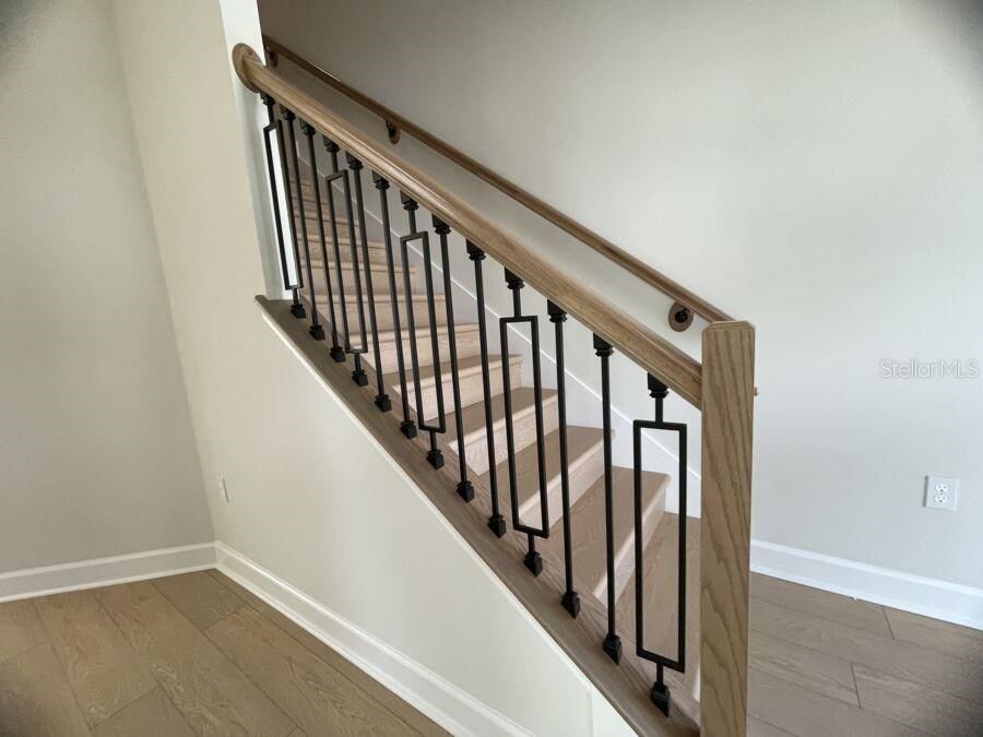 For Rent: $3,250 (3 beds, 2 baths, 1850 Square Feet)