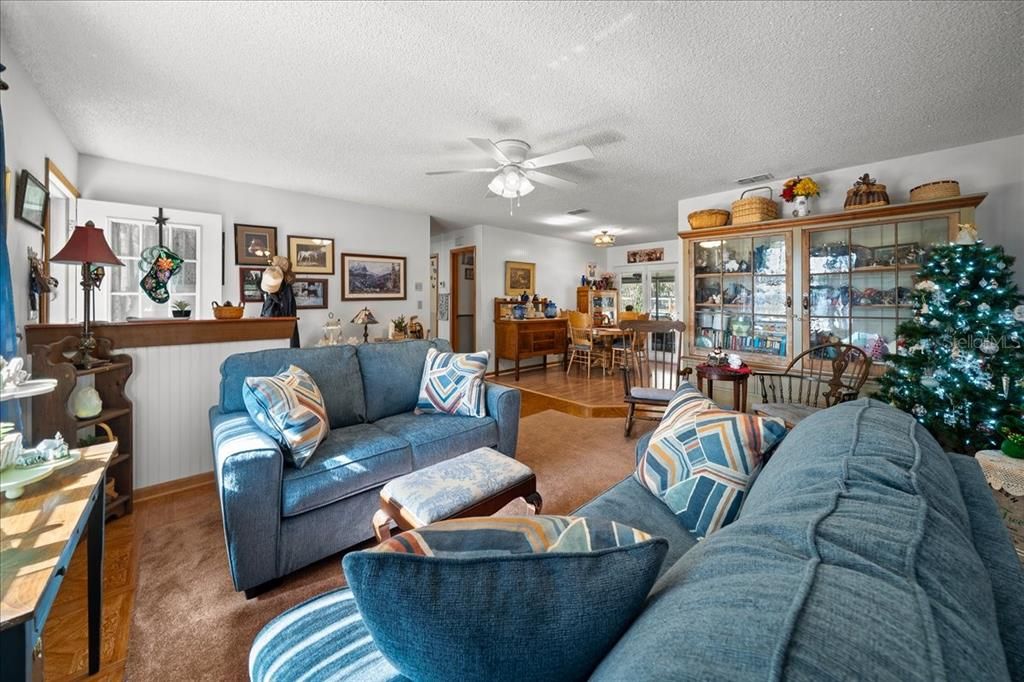 For Sale: $649,900 (3 beds, 2 baths, 1430 Square Feet)