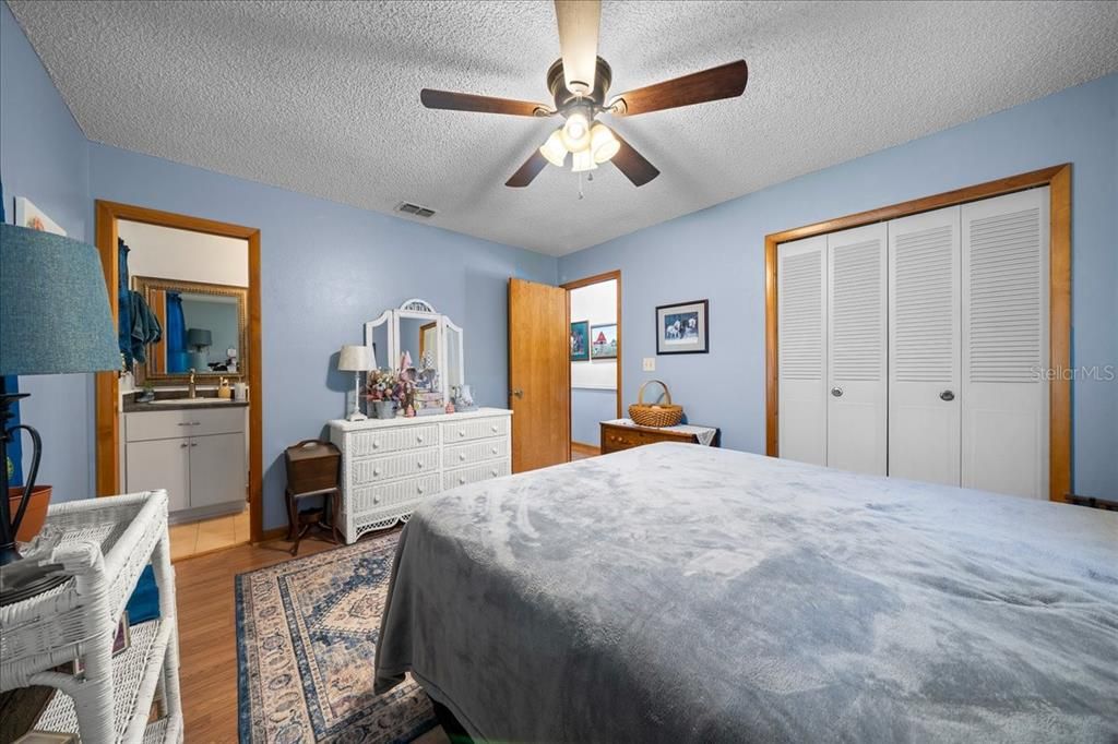 For Sale: $649,900 (3 beds, 2 baths, 1430 Square Feet)