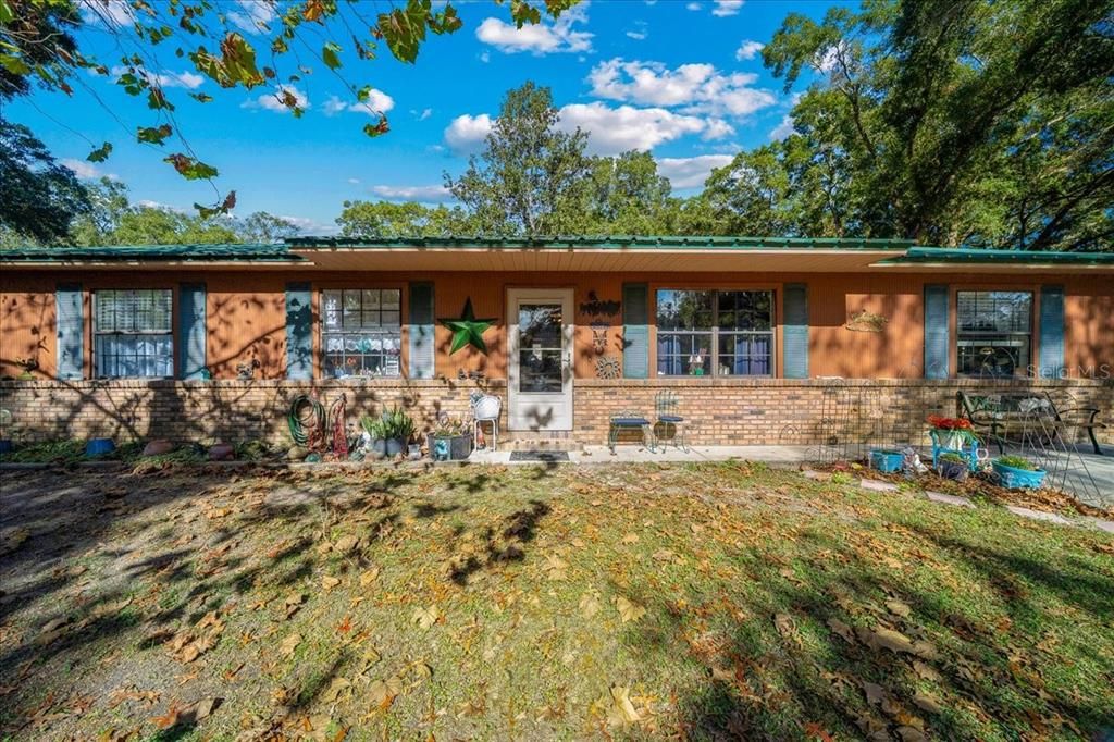 For Sale: $649,900 (3 beds, 2 baths, 1430 Square Feet)