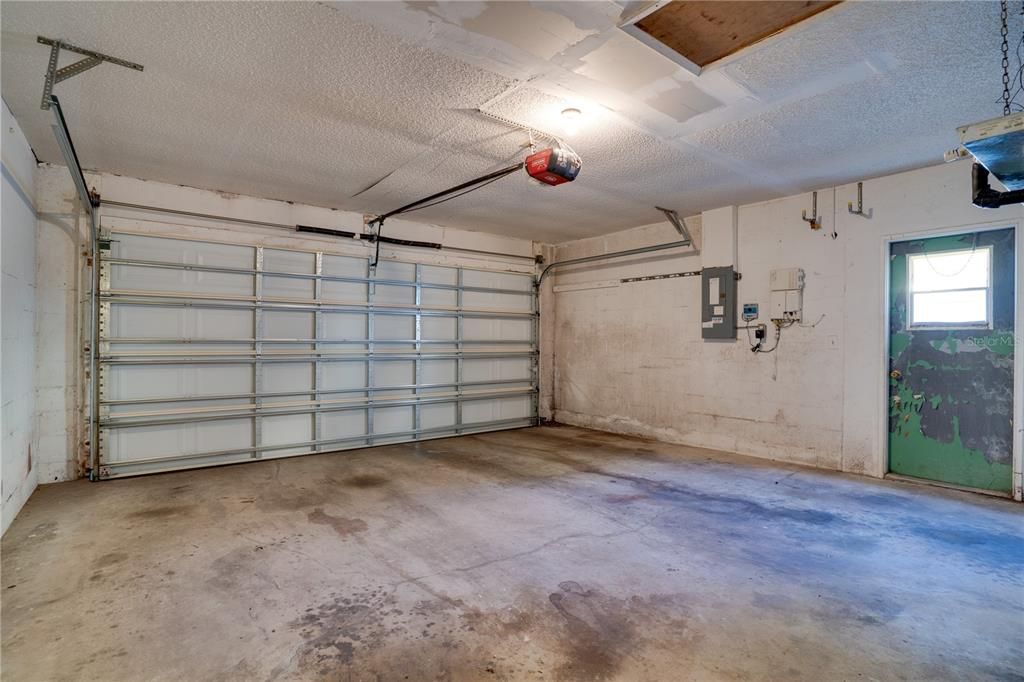 For Sale: $379,000 (3 beds, 2 baths, 1624 Square Feet)