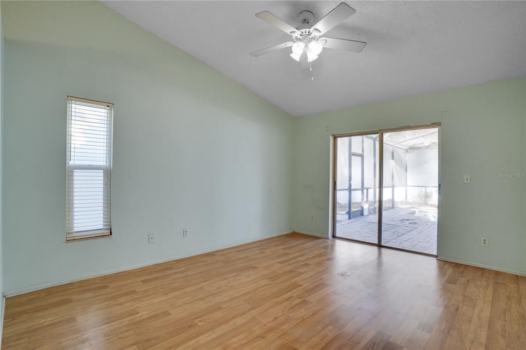 For Sale: $379,000 (3 beds, 2 baths, 1624 Square Feet)