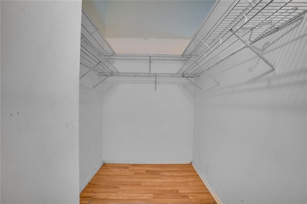 For Sale: $379,000 (3 beds, 2 baths, 1624 Square Feet)