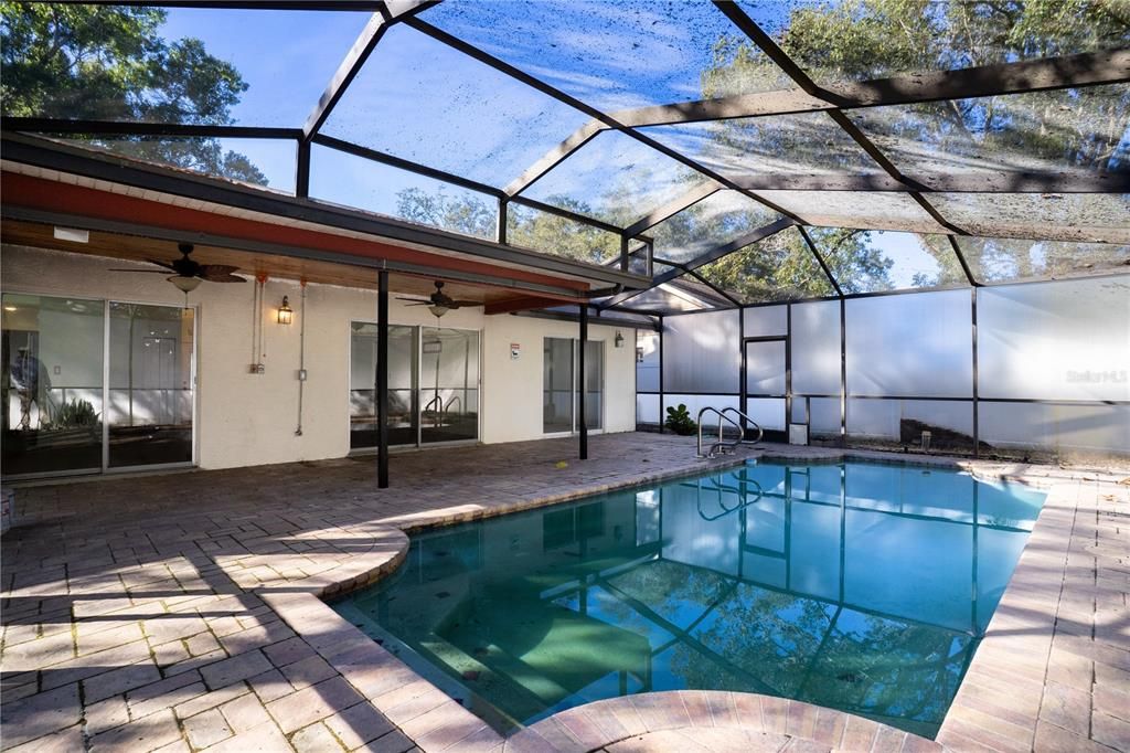 For Sale: $379,000 (3 beds, 2 baths, 1624 Square Feet)