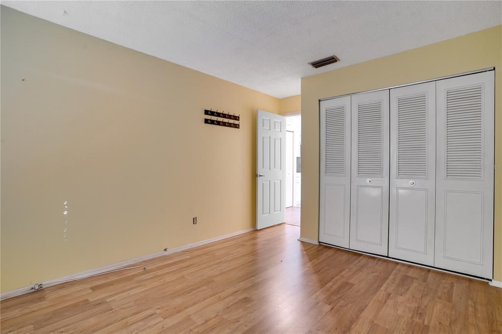 For Sale: $379,000 (3 beds, 2 baths, 1624 Square Feet)