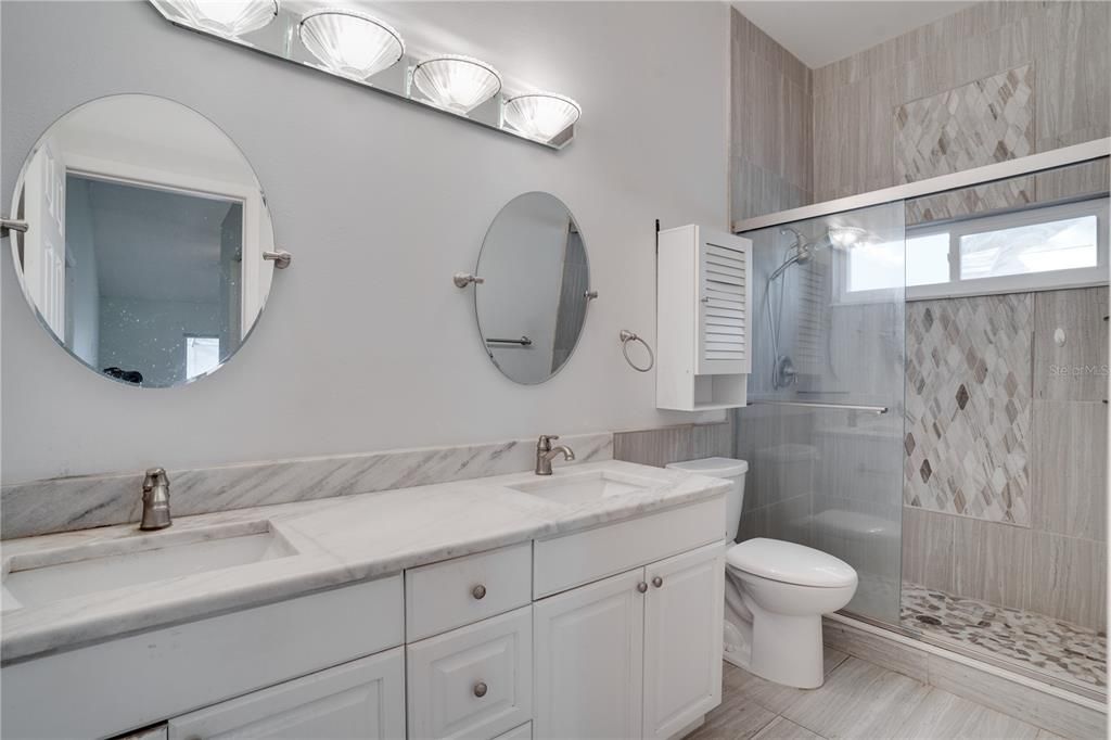 For Sale: $379,000 (3 beds, 2 baths, 1624 Square Feet)