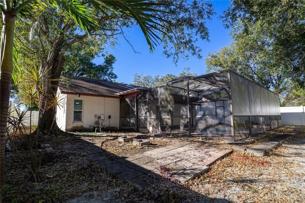 For Sale: $379,000 (3 beds, 2 baths, 1624 Square Feet)