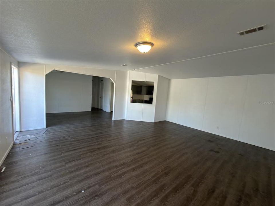 出租: $1,850 (3 贝兹, 2 浴室, 1864 平方英尺)