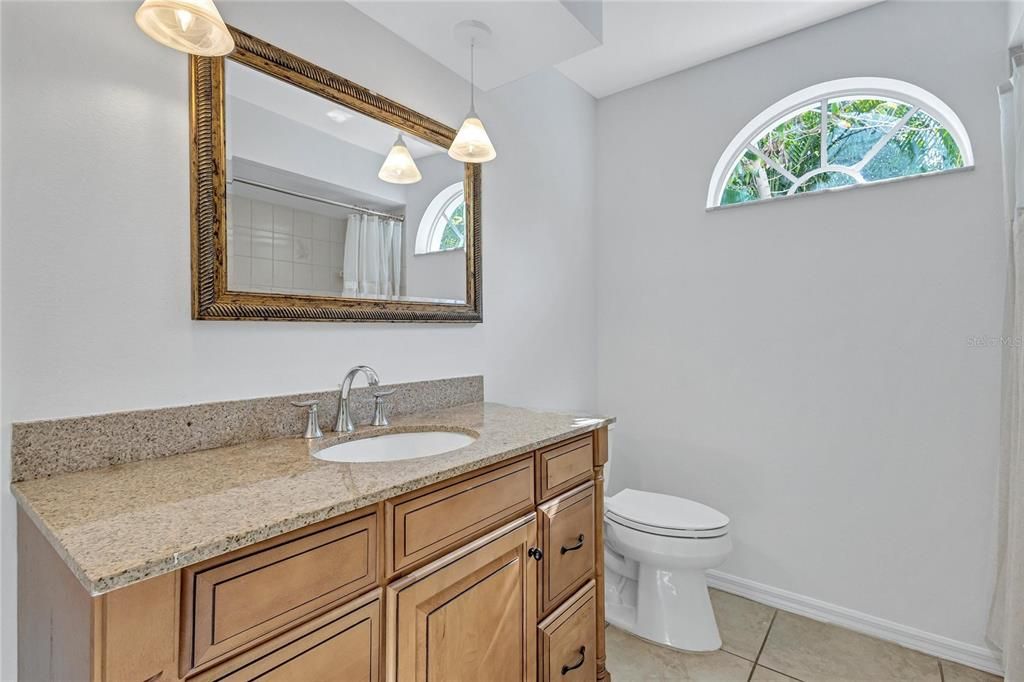 En Venta: $575,000 (3 camas, 2 baños, 1842 Pies cuadrados)