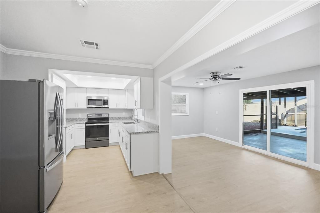 For Sale: $430,000 (3 beds, 2 baths, 1686 Square Feet)