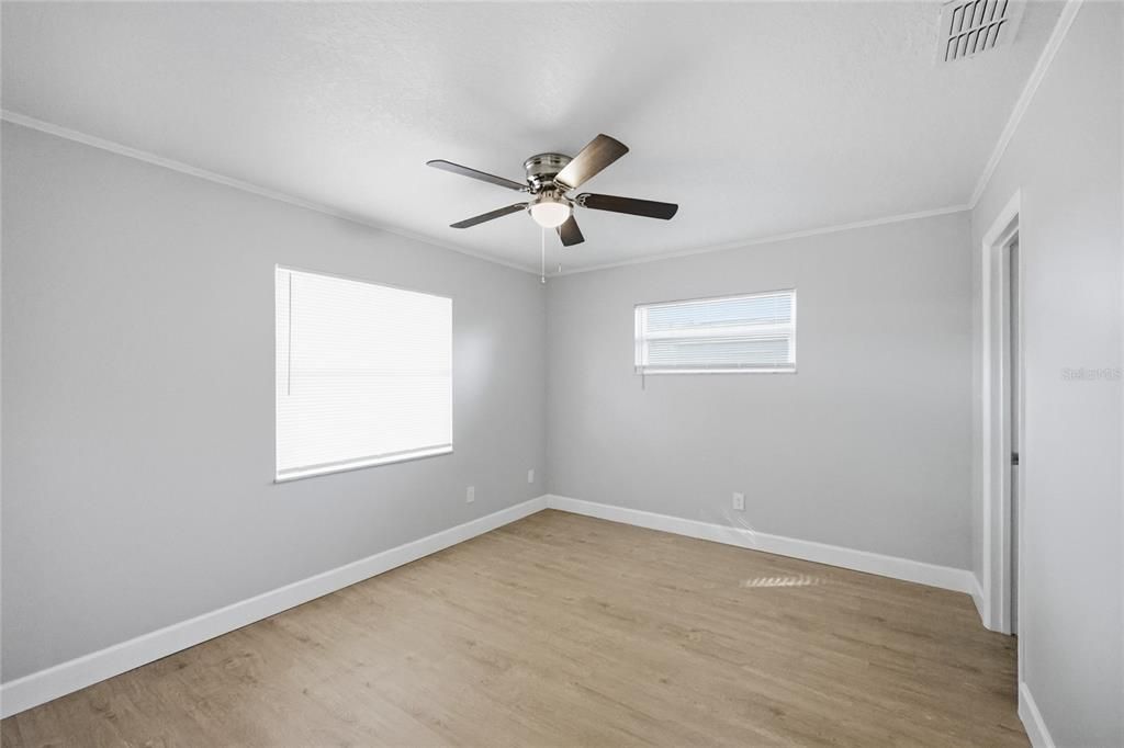 For Sale: $430,000 (3 beds, 2 baths, 1686 Square Feet)