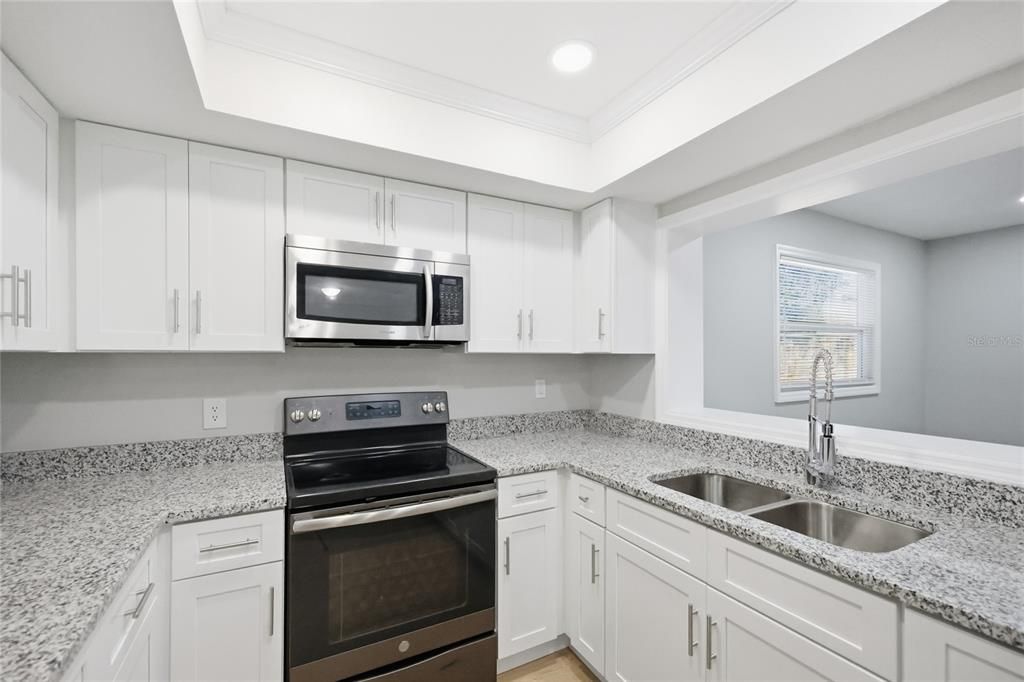 For Sale: $430,000 (3 beds, 2 baths, 1686 Square Feet)