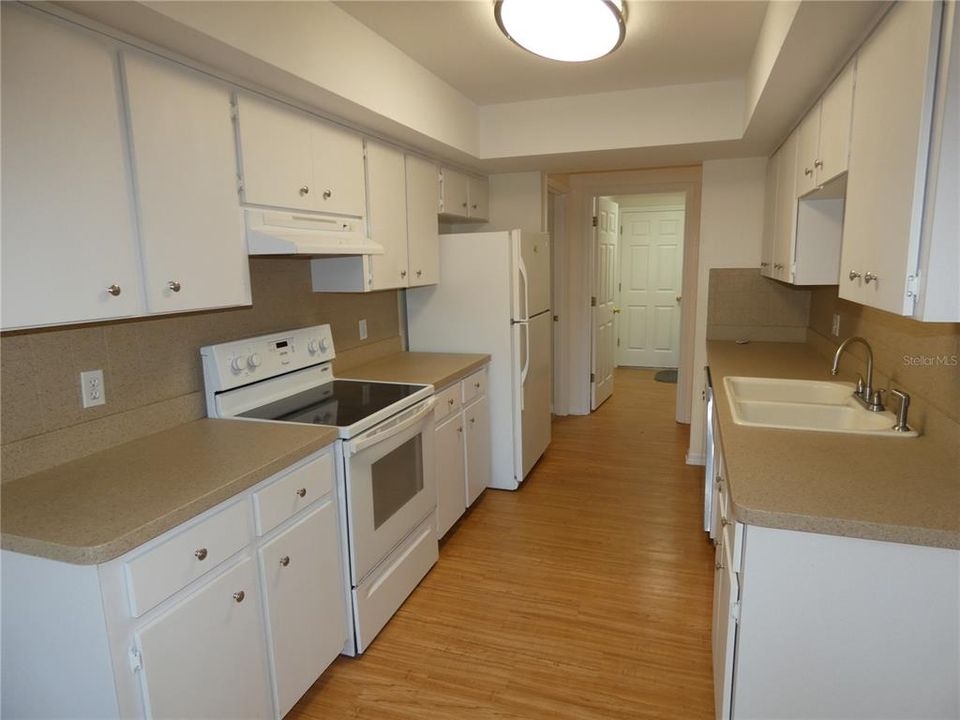 For Sale: $270,000 (3 beds, 2 baths, 1588 Square Feet)