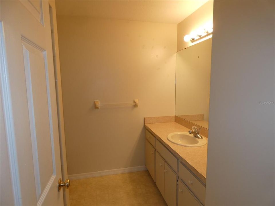 For Sale: $270,000 (3 beds, 2 baths, 1588 Square Feet)