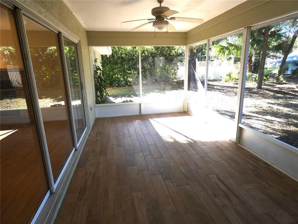 For Sale: $270,000 (3 beds, 2 baths, 1588 Square Feet)